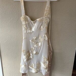 SHEIN Cream Textured Fabric